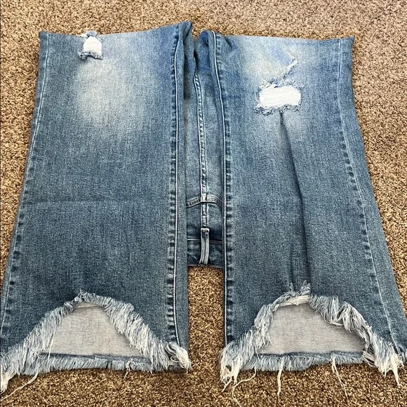 Risen High Rise Extra wide leg cropped jeans - Picture 3 of 6